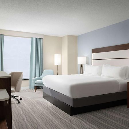 Готель Doubletree By Hilton Norfolk Airport Екстер'єр фото