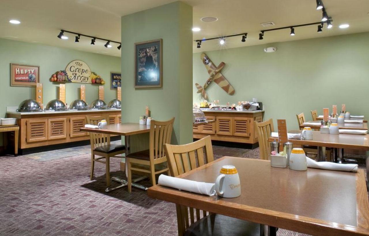 Готель Doubletree By Hilton Norfolk Airport Екстер'єр фото