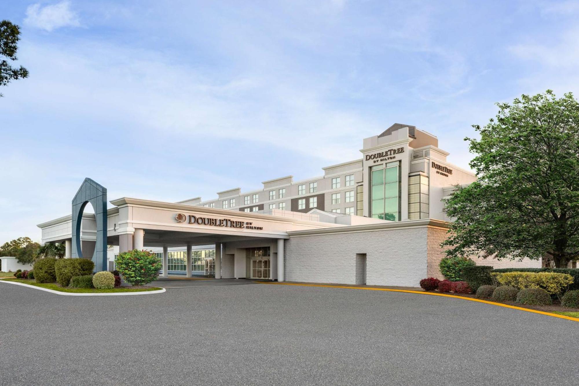 Готель Doubletree By Hilton Norfolk Airport Екстер'єр фото